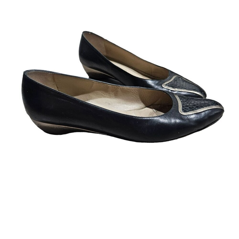 Vintage Salvatore Ferragamo Black Leather Gold Trim Low Heel Pumps 9.5B 80s 90s